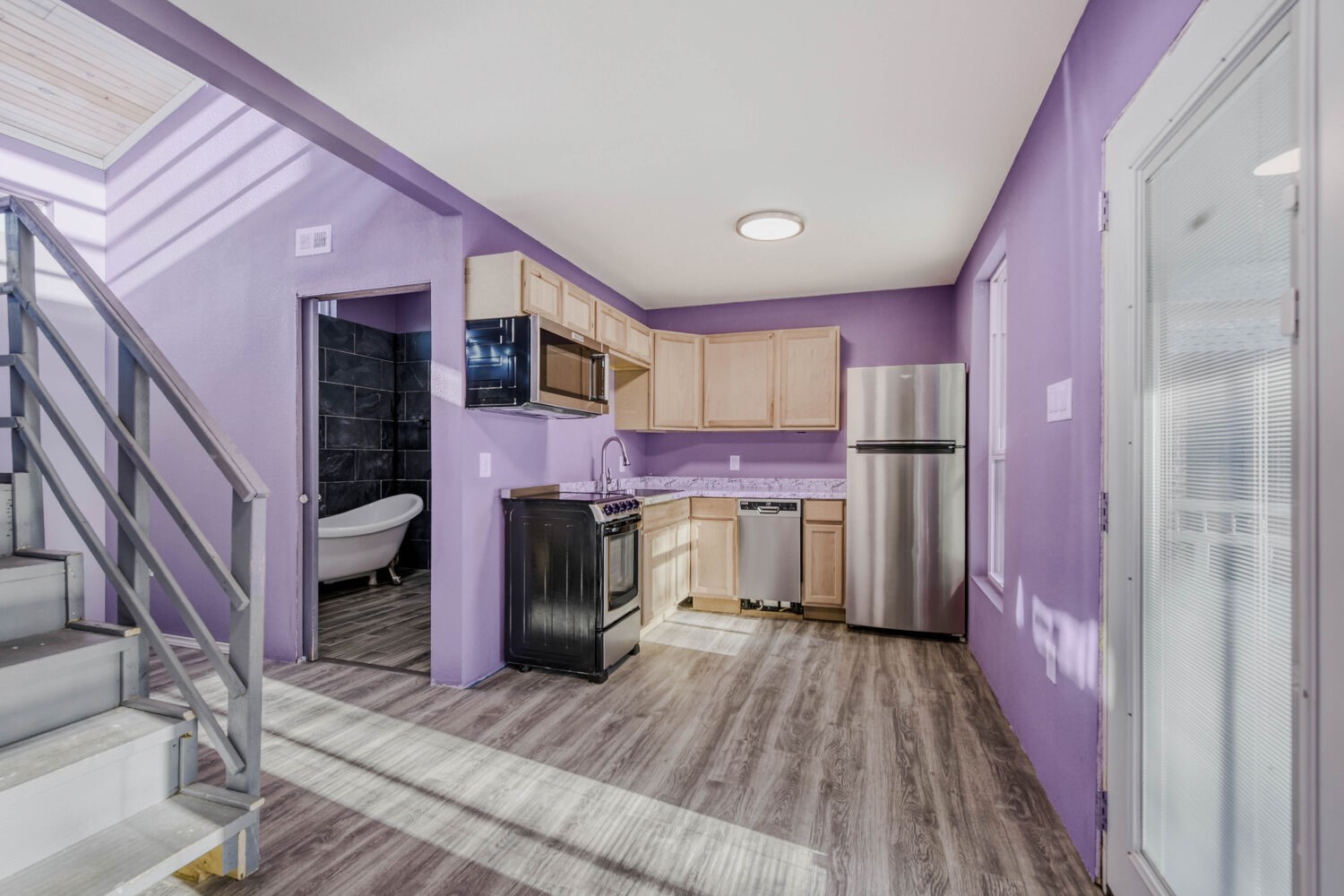 104 Lyndsey Court