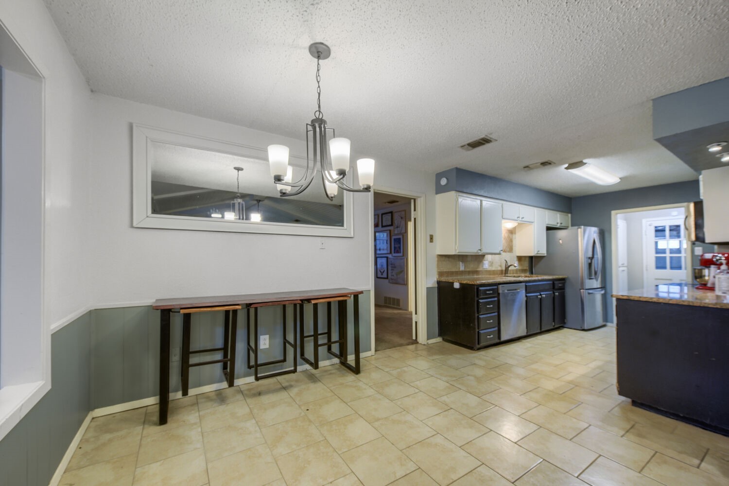 8437 Glenann Drive