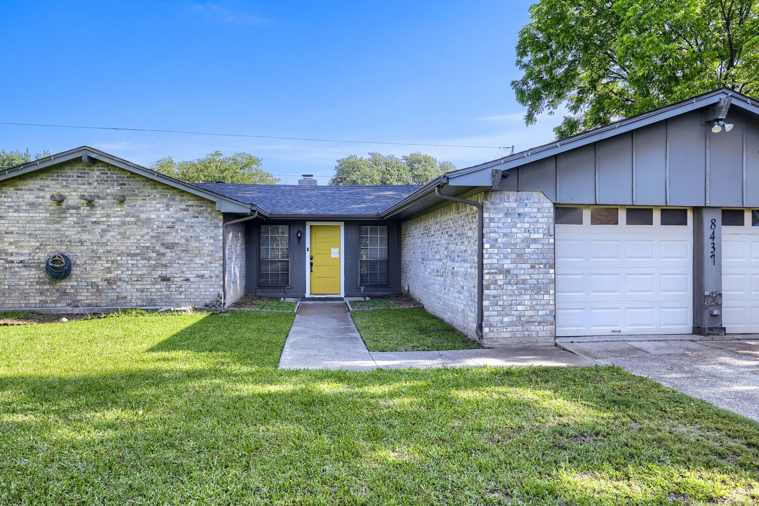 8437 Glenann Drive