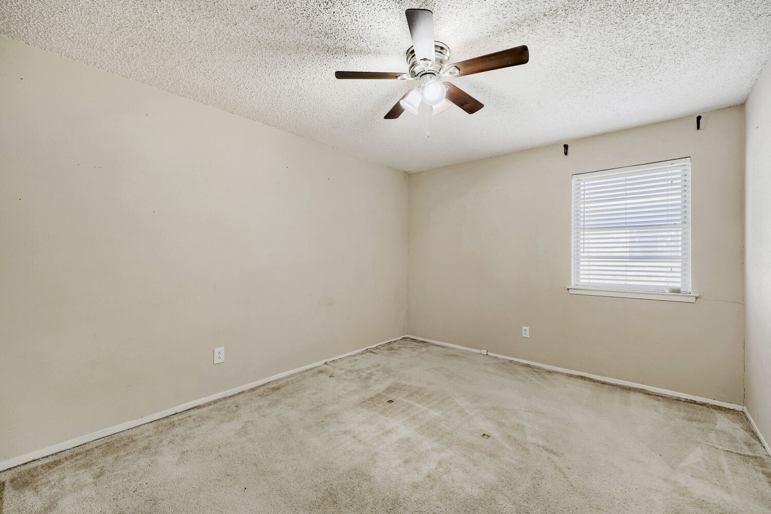 8437 Glenann Drive