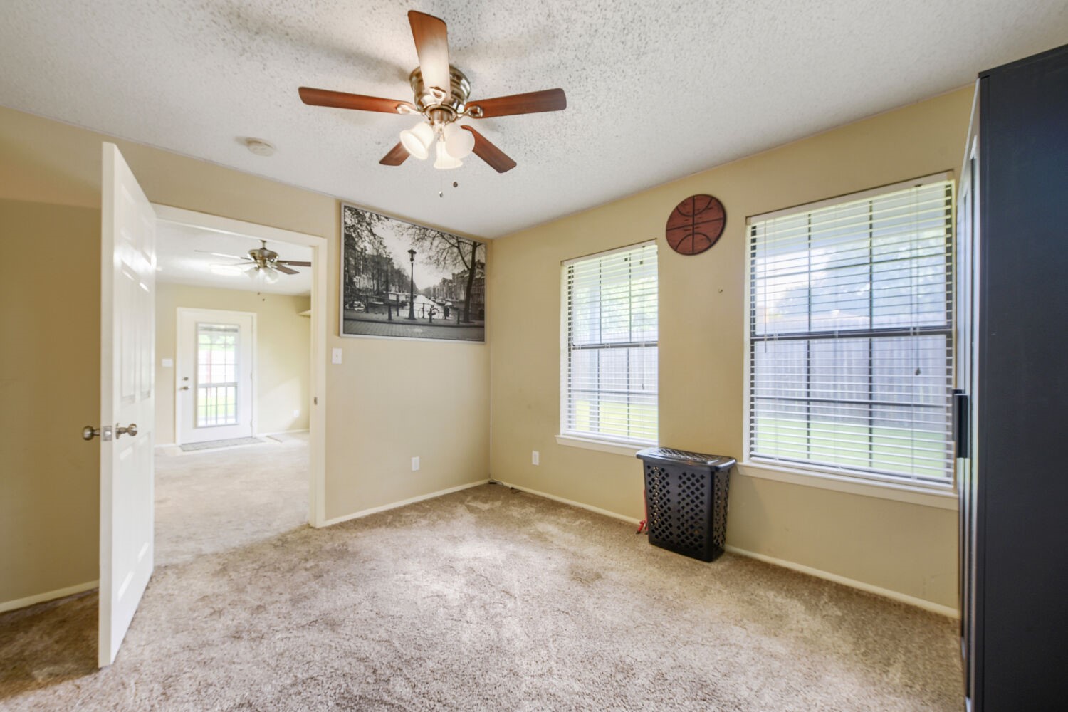 8437 Glenann Drive