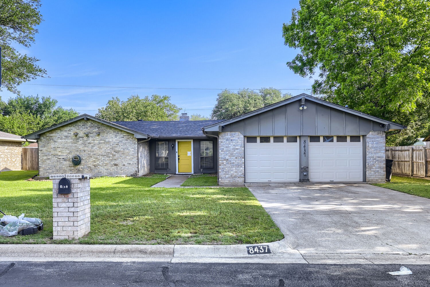 8437 Glenann Drive