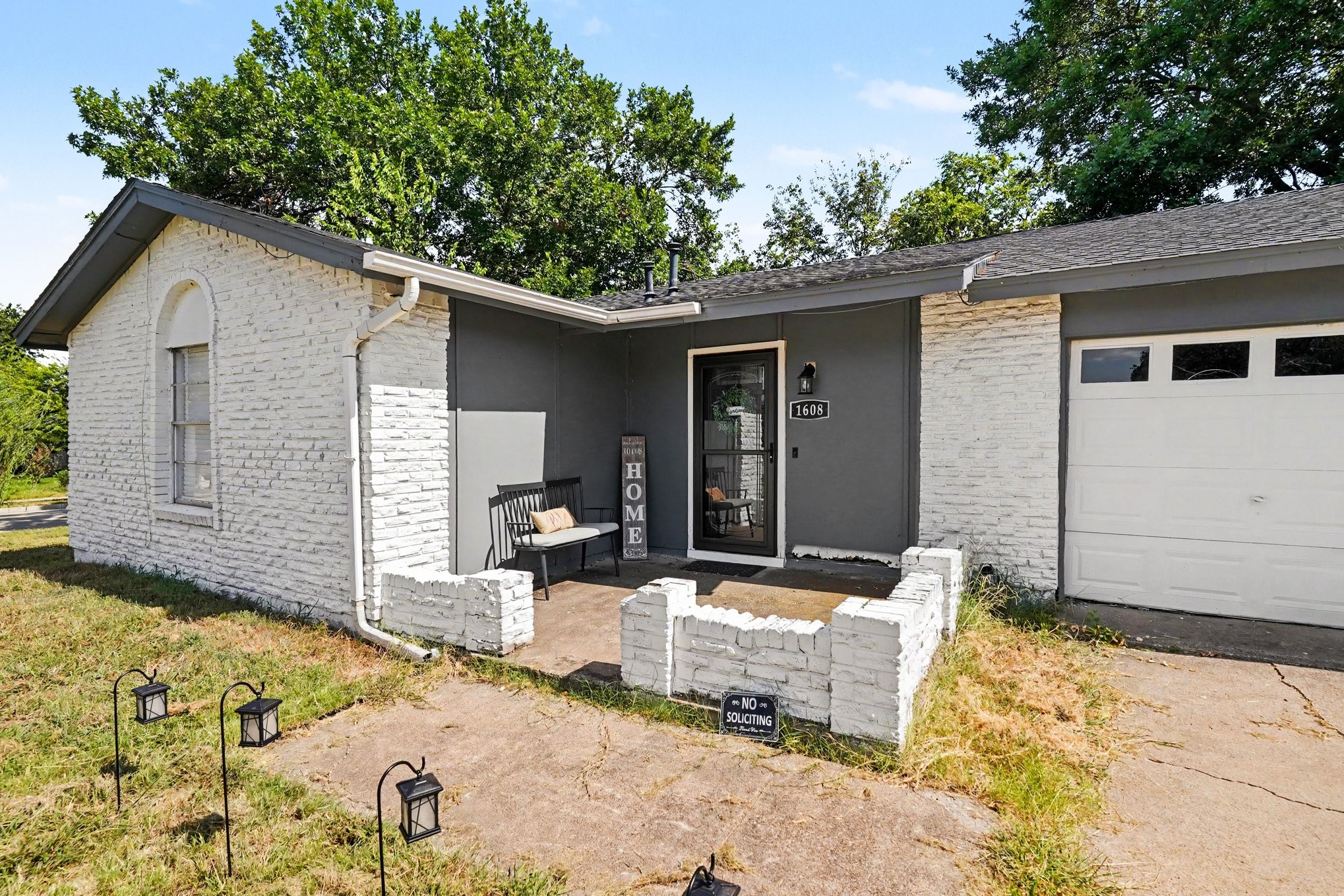1608 Natches Drive
