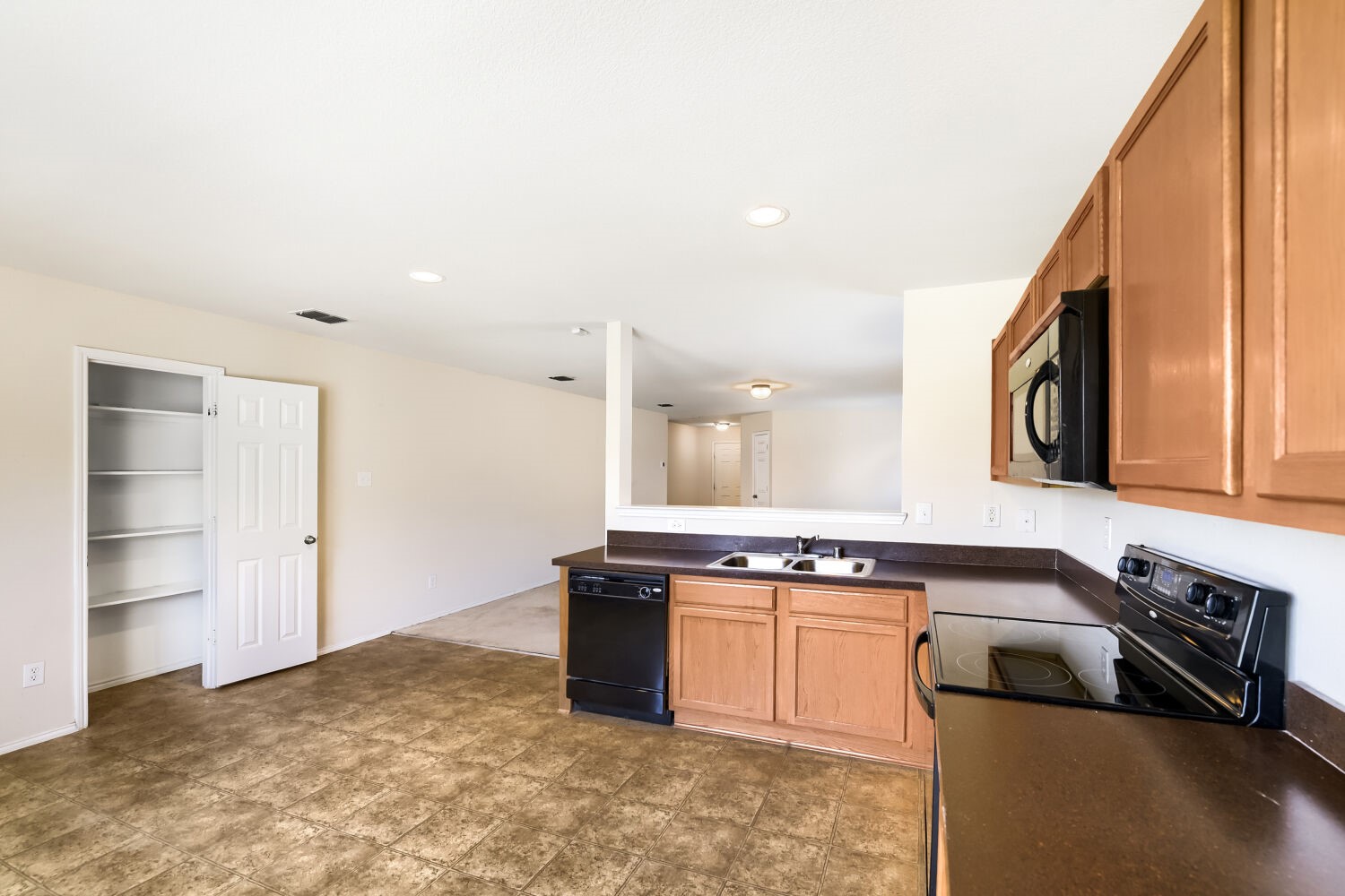 16909 Fenwick Court