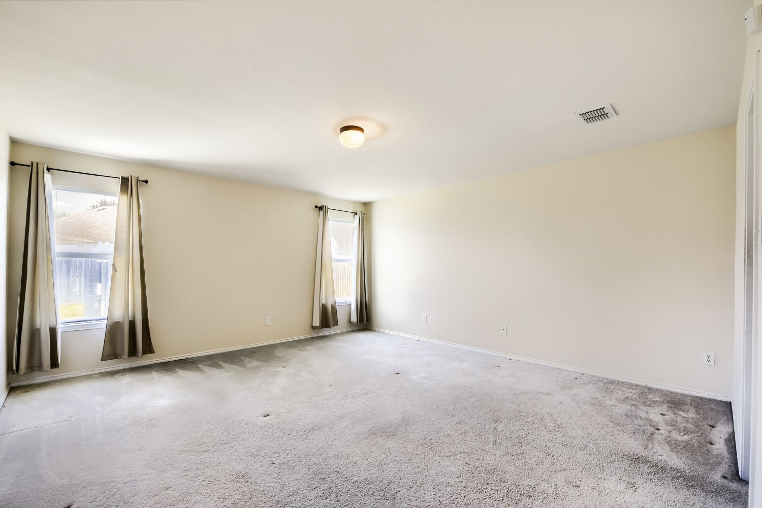 16909 Fenwick Court