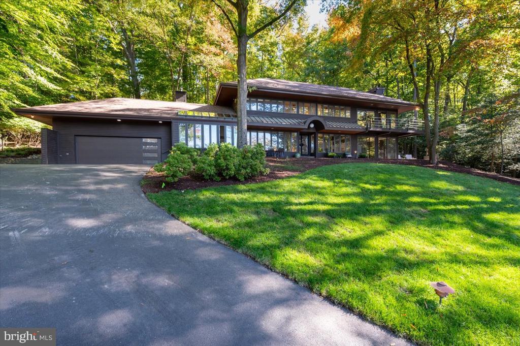 1311 EVA GUDE DRIVE