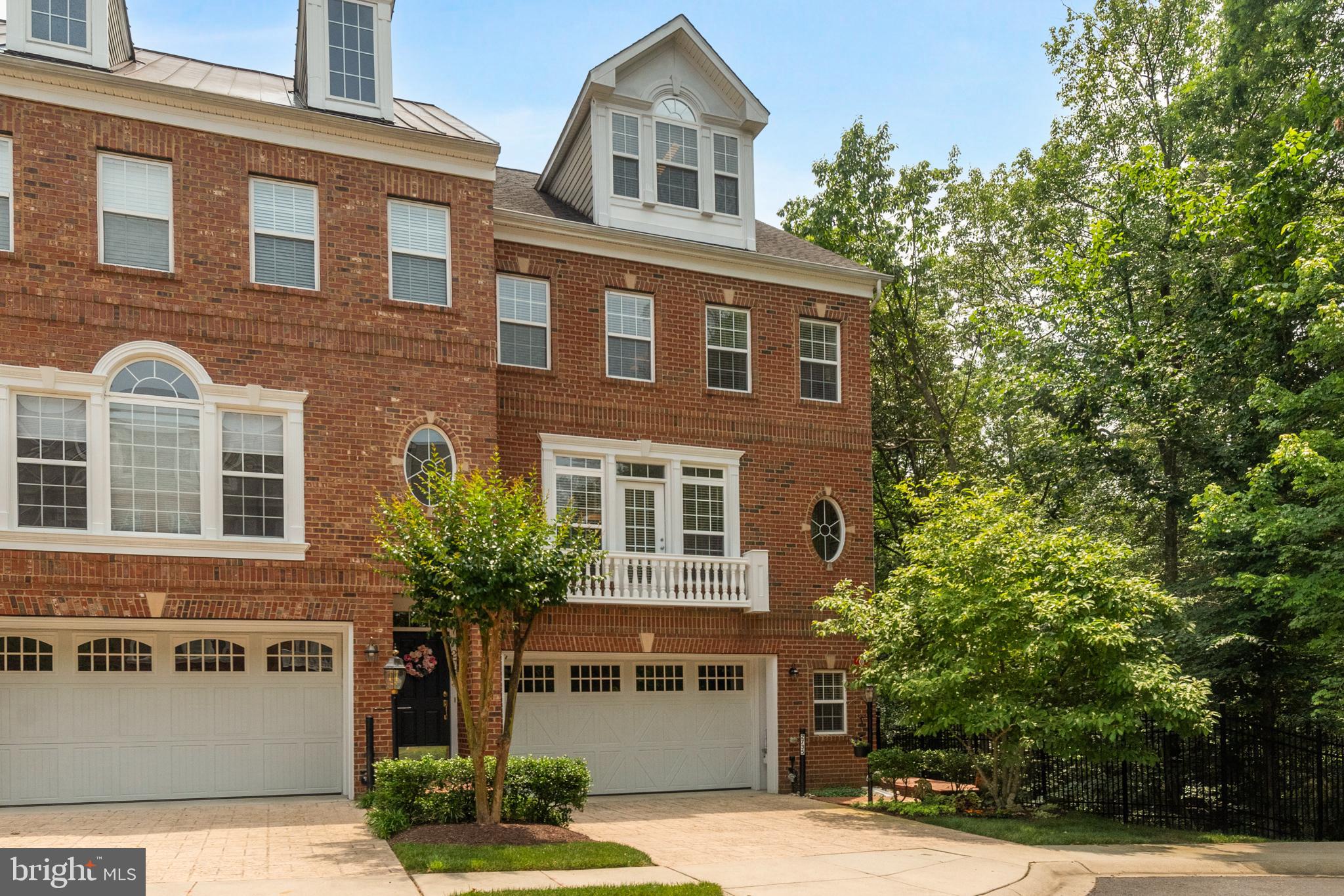 2735 CABERNET LANE