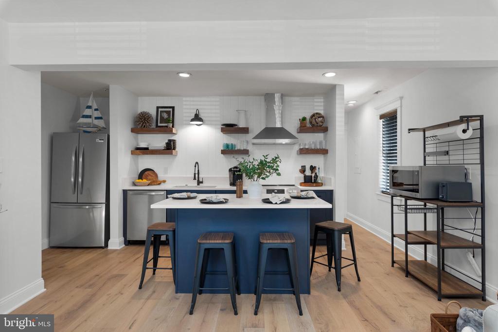 1000 WEST ST UNIT 200