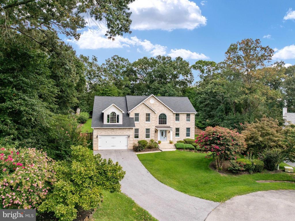 209 SERENADE COURT