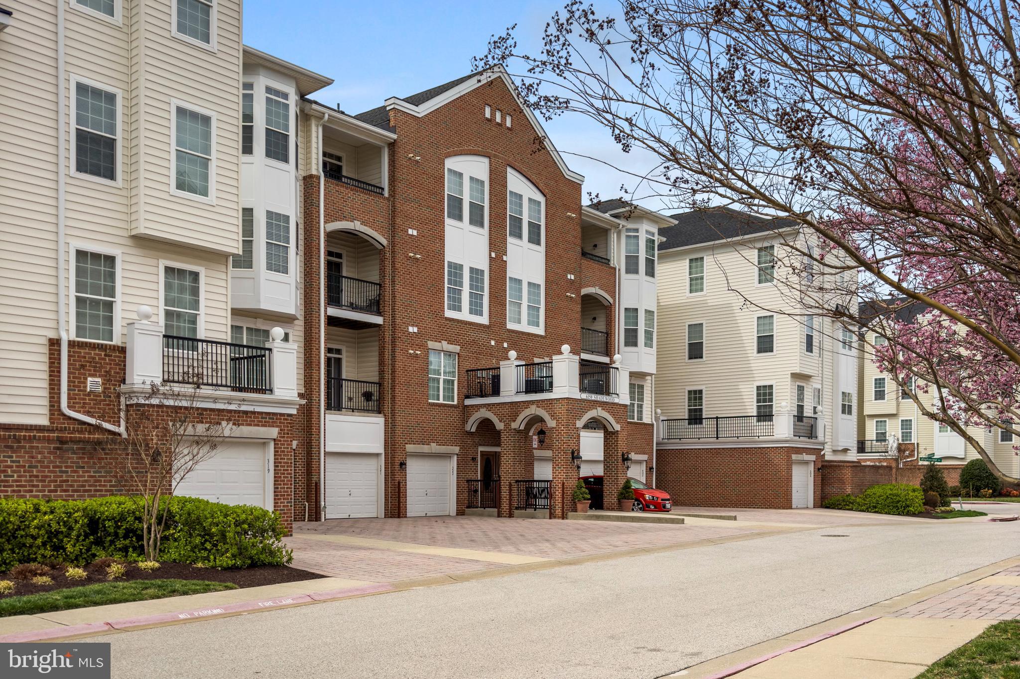6150 SHADYWOOD ROAD 106