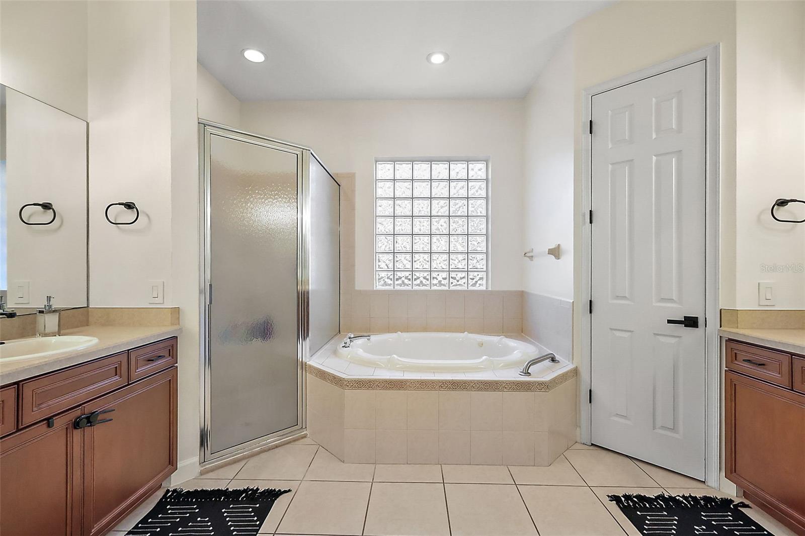 9930 SANTA BARBARA CT