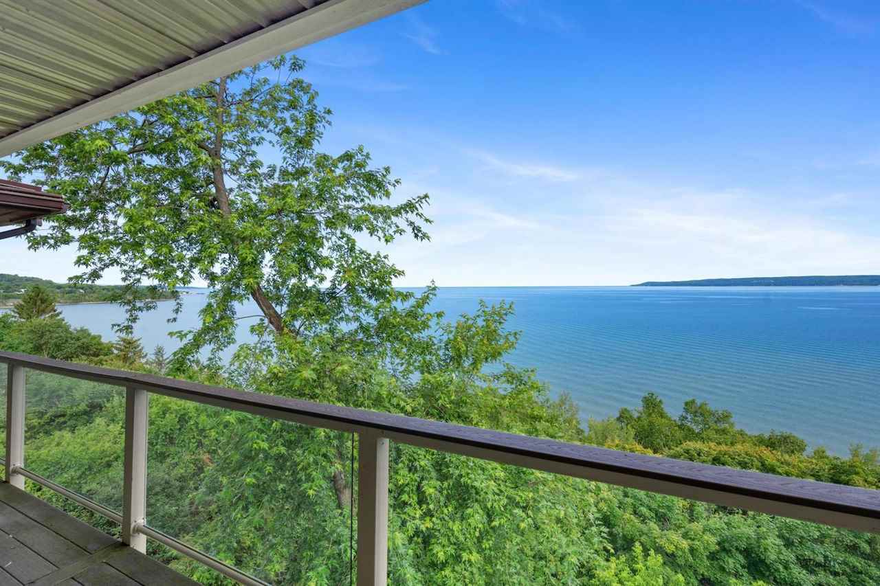 1142 Charlevoix Avenue Unit: 6