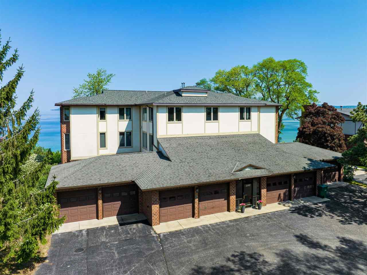 1142 Charlevoix Avenue Unit: 6