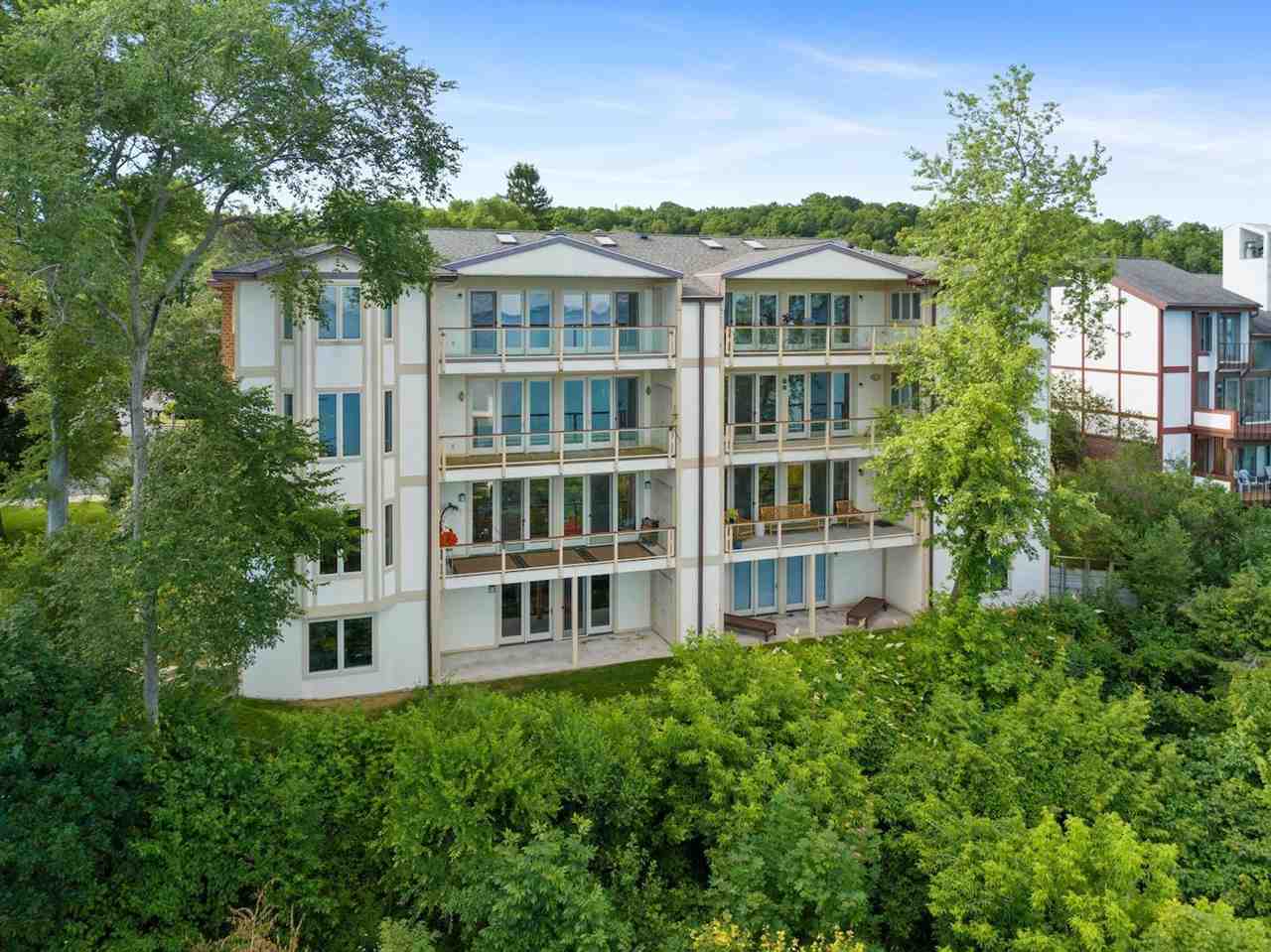 1142 Charlevoix Avenue Unit: 6