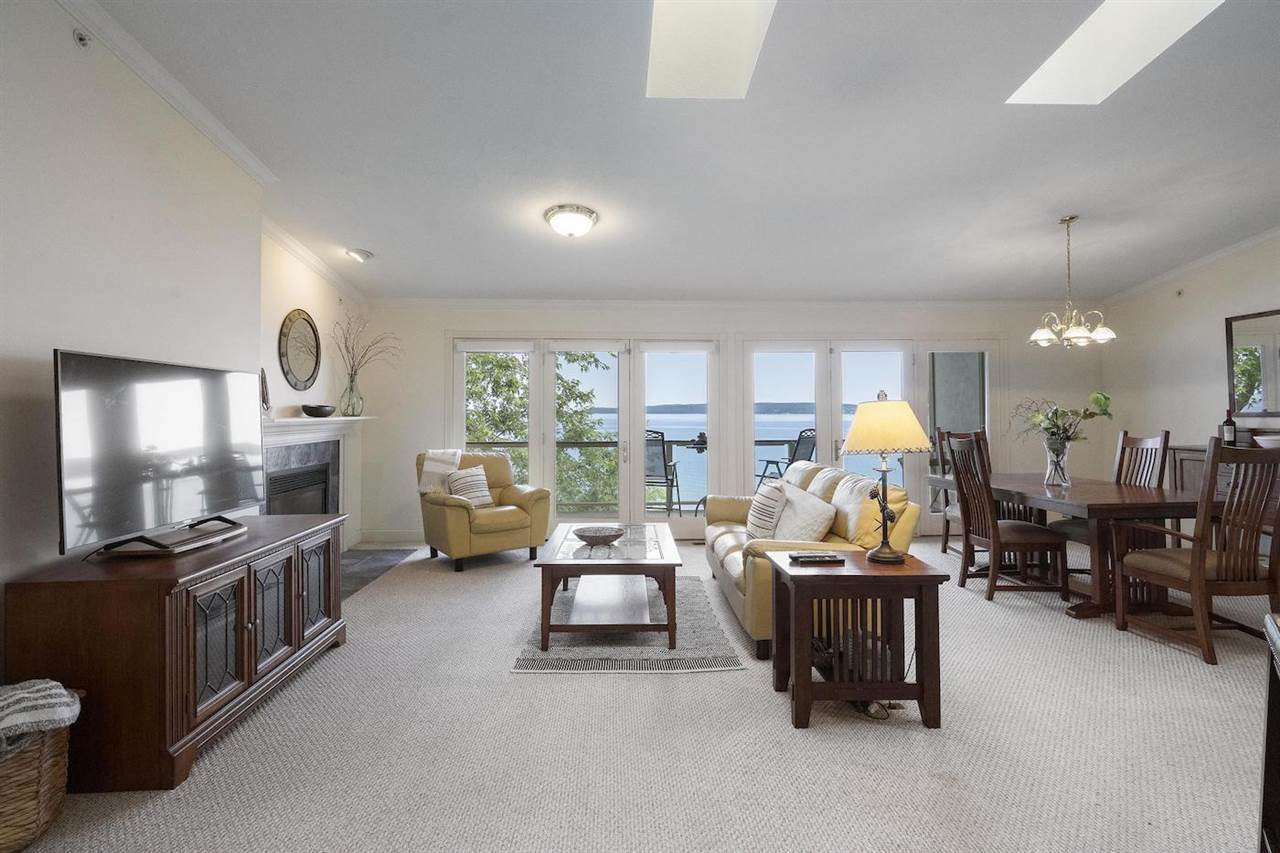 1142 Charlevoix Avenue Unit: 6