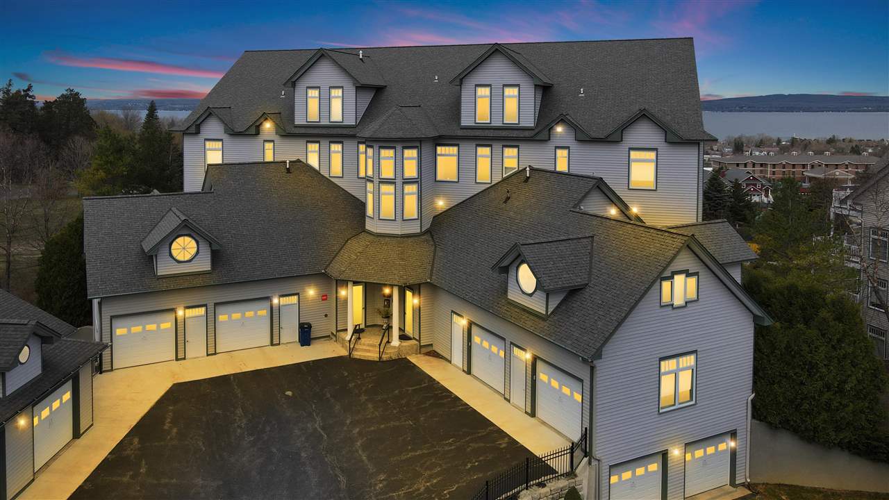 820 Maple Leaf Lane Unit: 18