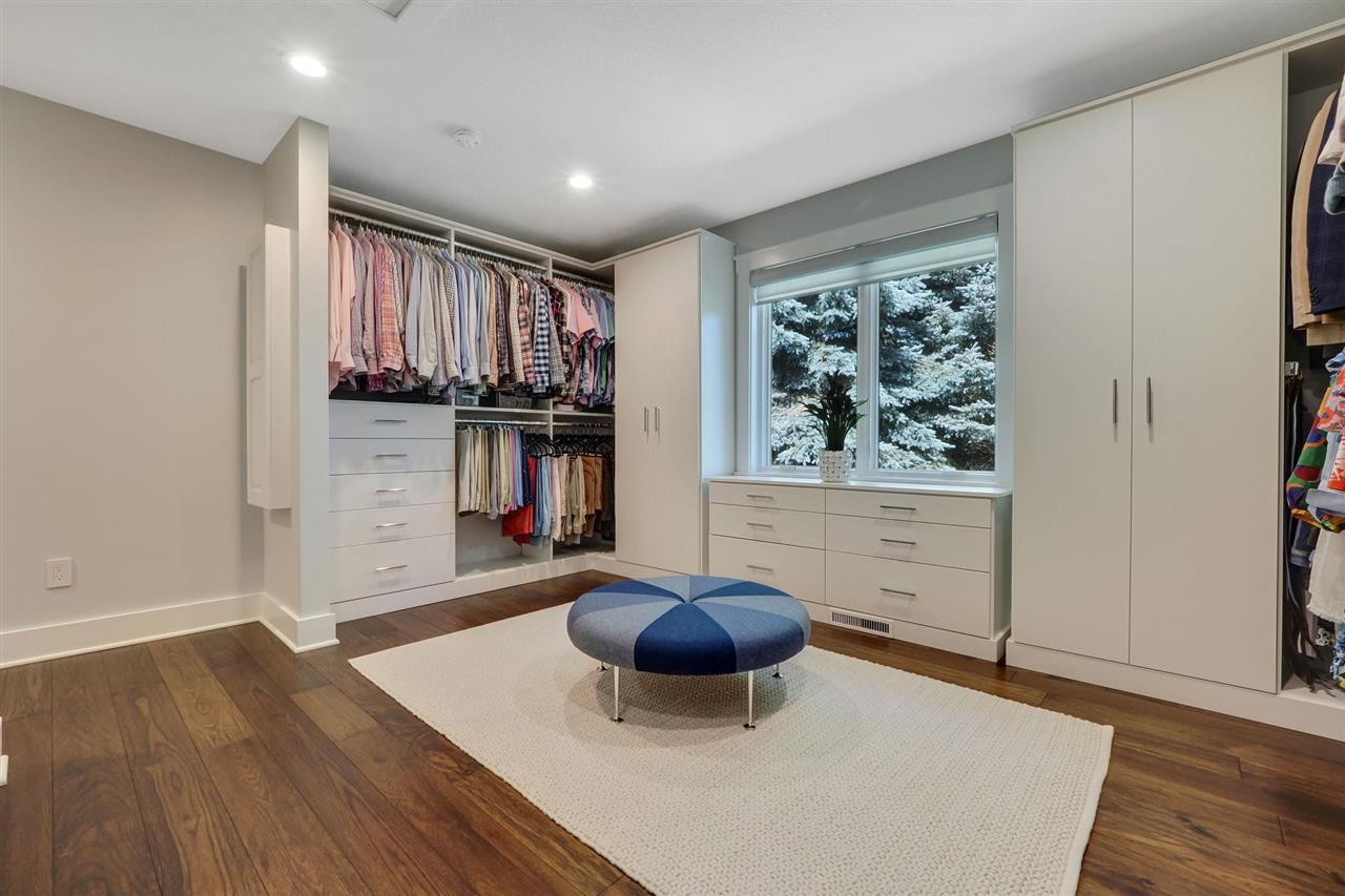 11849 N Stonebridge Drive