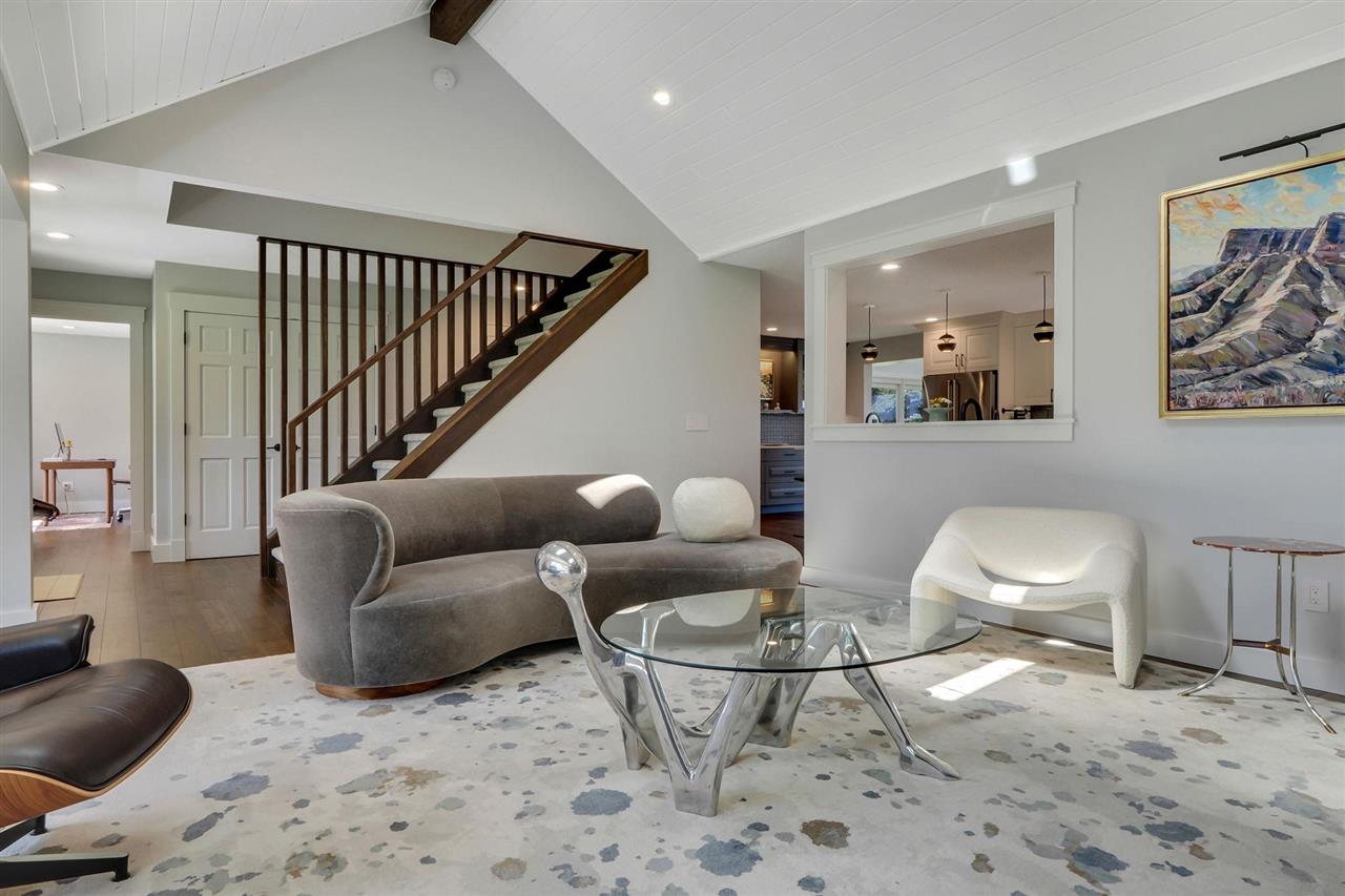 11849 N Stonebridge Drive