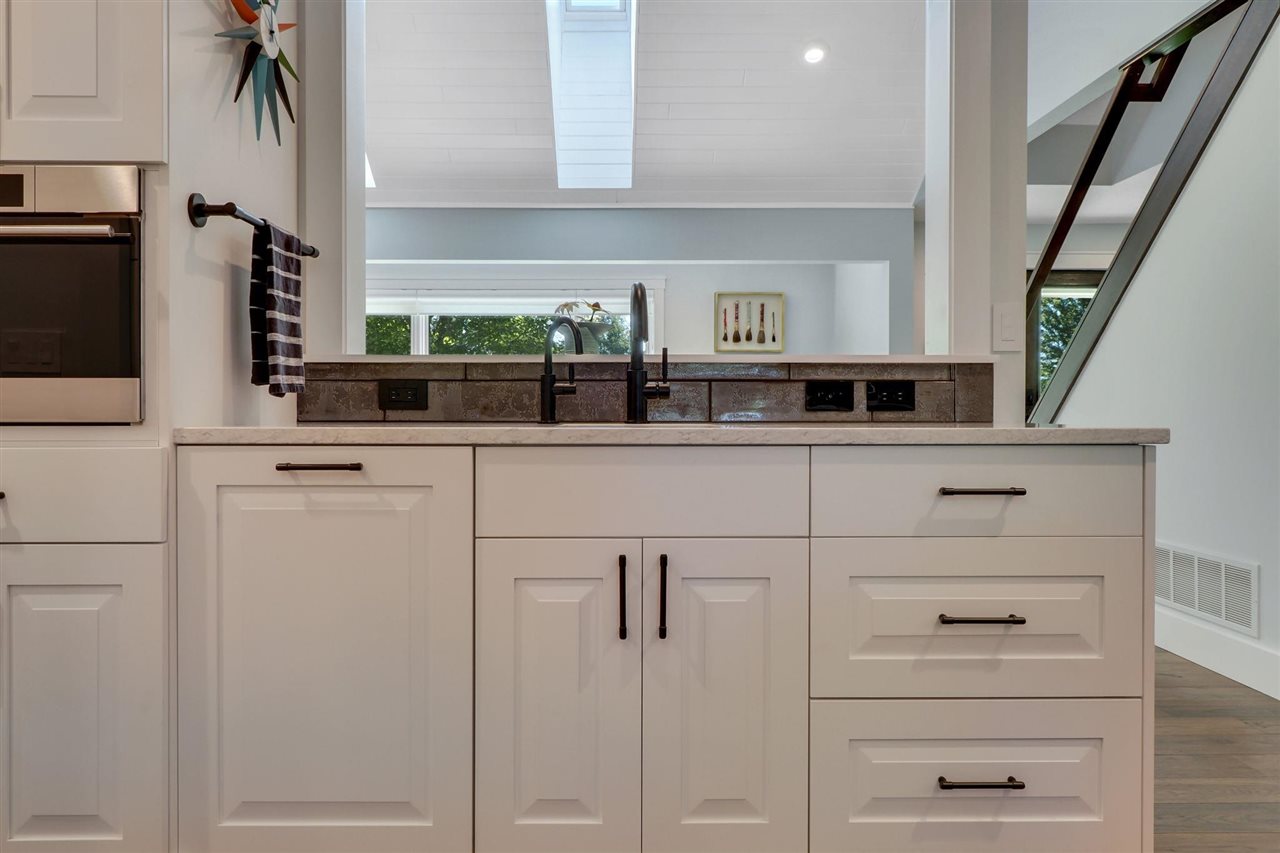 11849 N Stonebridge Drive