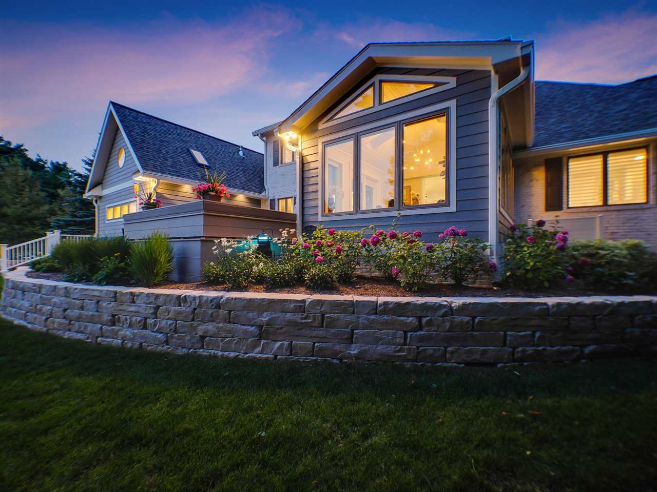 11849 N Stonebridge Drive