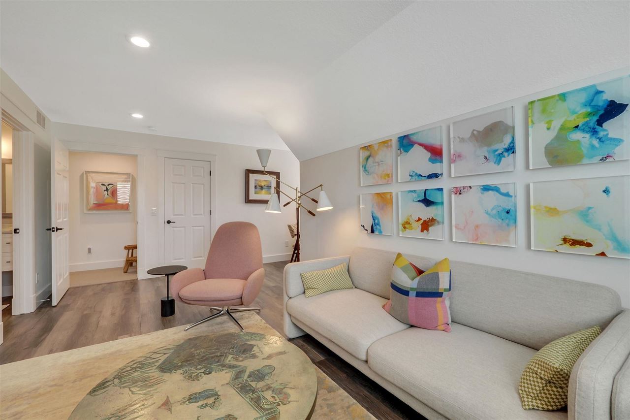 11849 N Stonebridge Drive