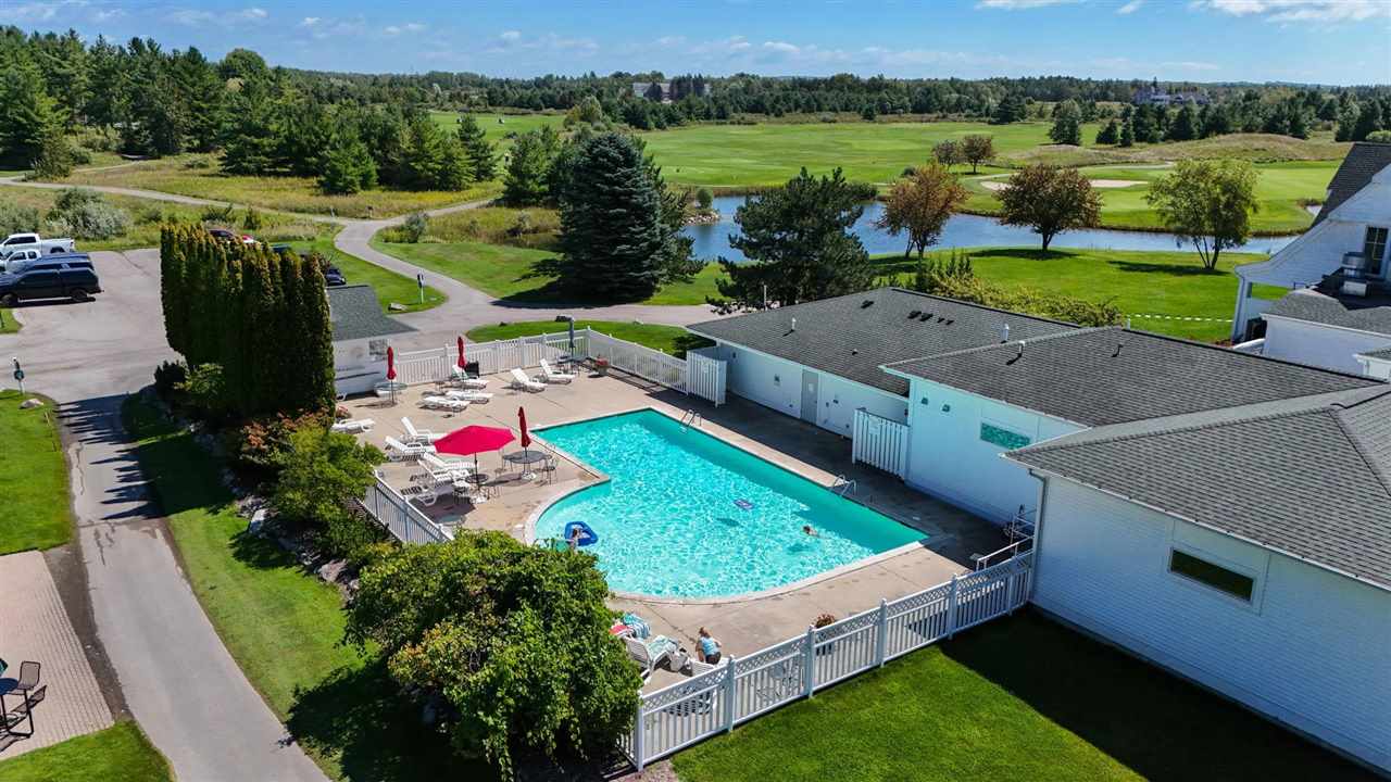 11849 N Stonebridge Drive