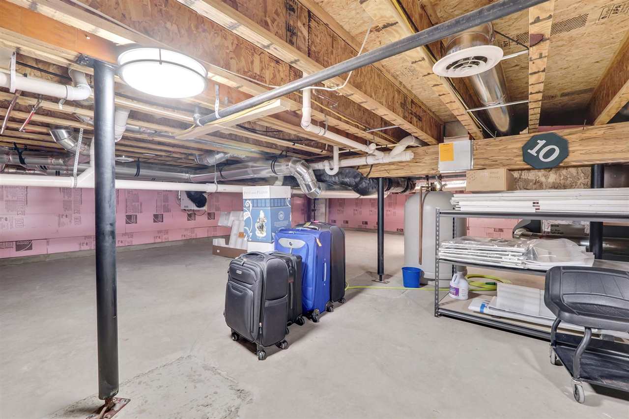 11849 N Stonebridge Drive