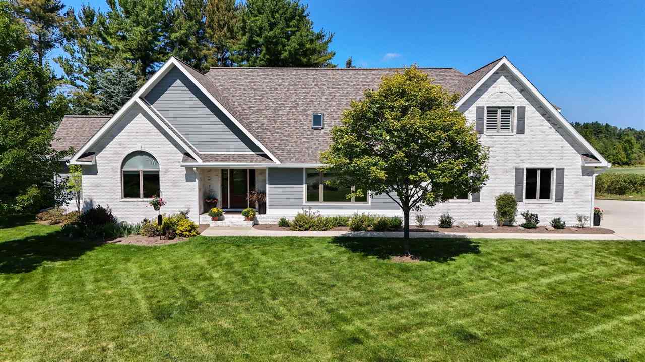 11849 N Stonebridge Drive