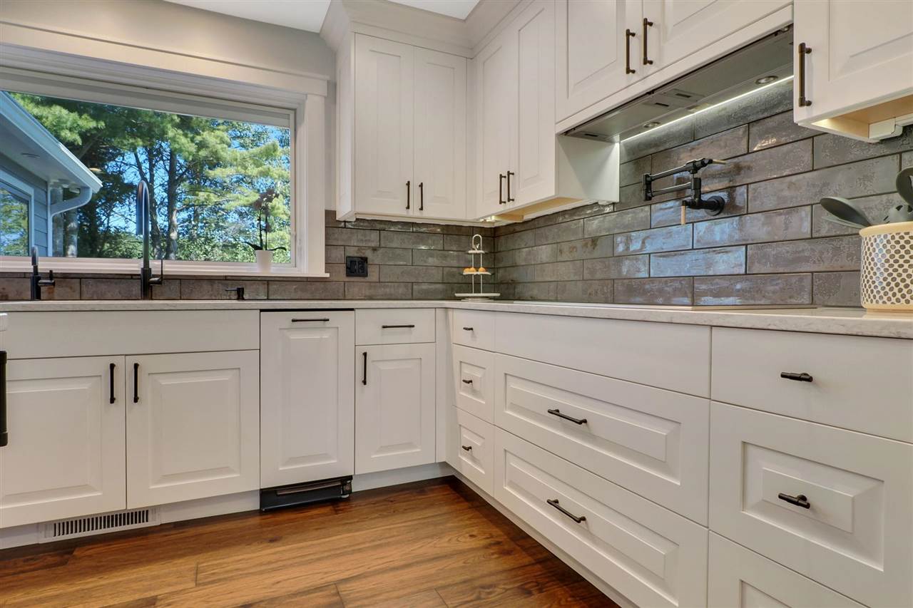 11849 N Stonebridge Drive