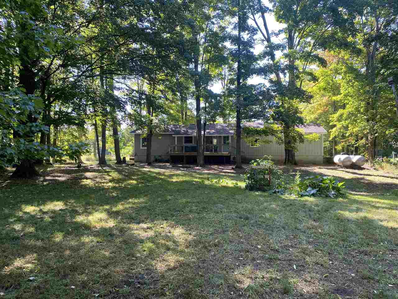 8729 Pickerel Lake Rd.