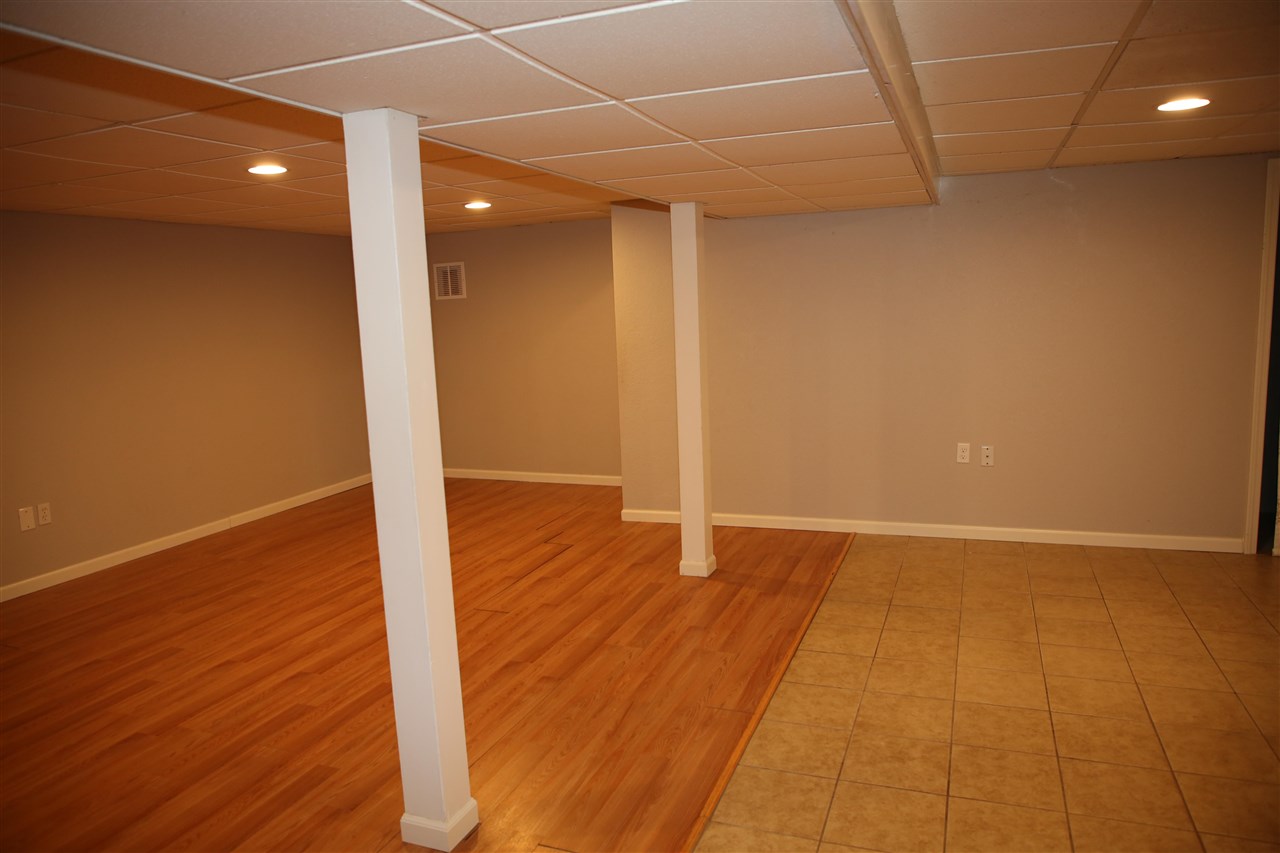 8729 Pickerel Lake Rd.