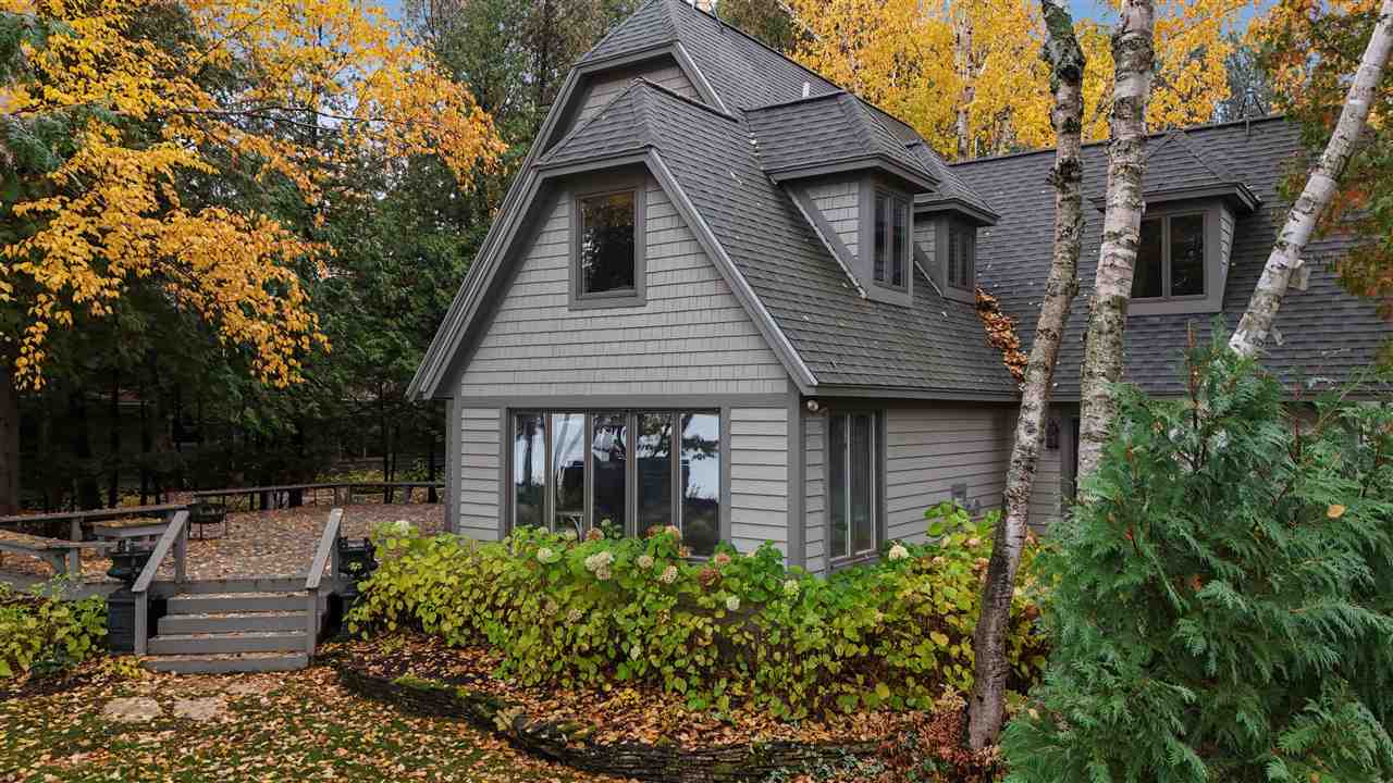 7100 Meadowoods Lane