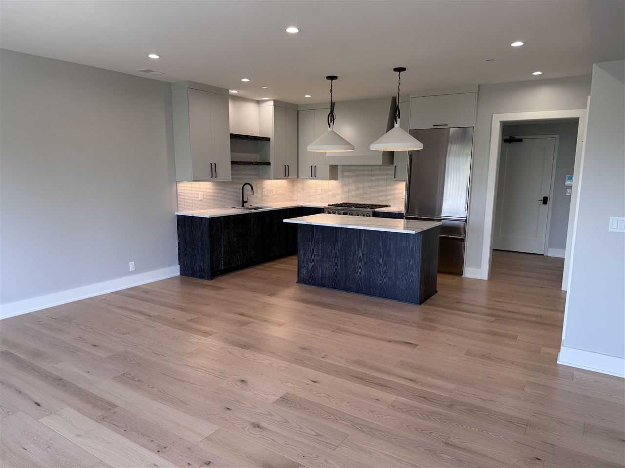 04036 M-75 Highway Unit: 13