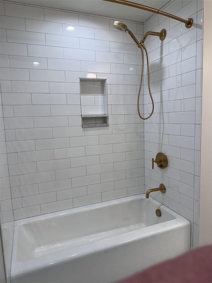 04036 M-75 Highway Unit: 13