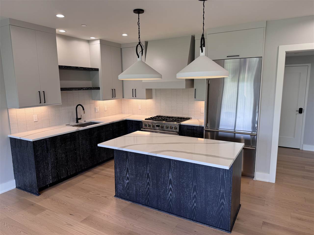 04036 M-75 Highway Unit: 13