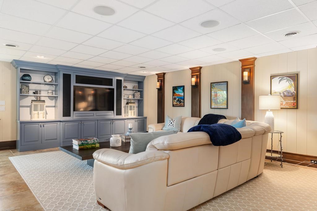 1313 Meadow Gate Lane