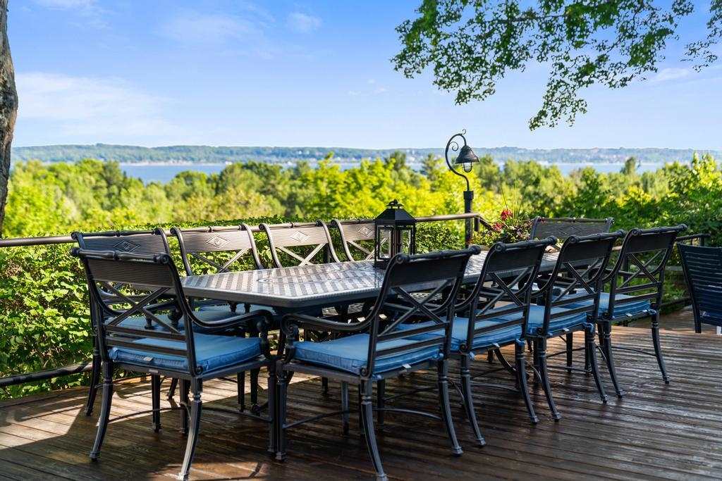 1313 Meadow Gate Lane