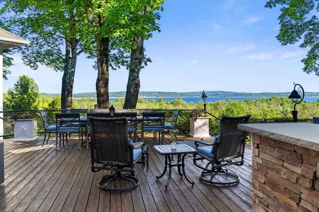 1313 Meadow Gate Lane