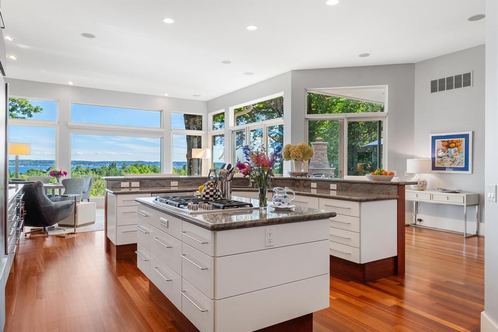 1313 Meadow Gate Lane