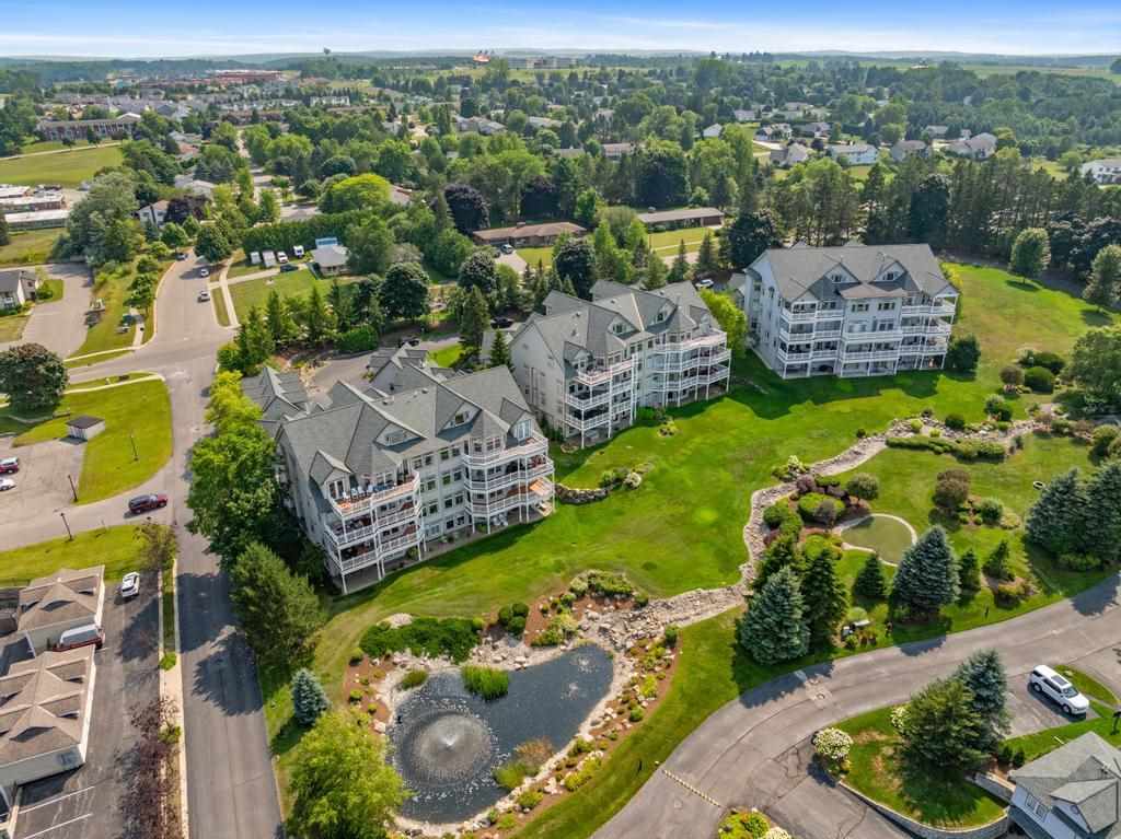 810 Maple Leaf Lane Unit: 10