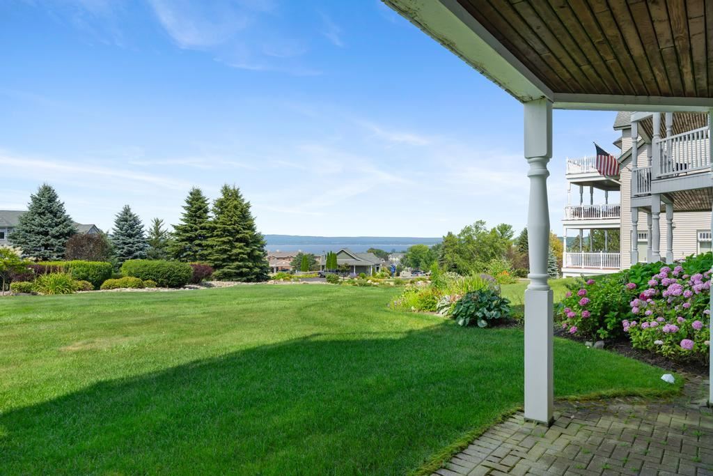 810 Maple Leaf Lane Unit: 10