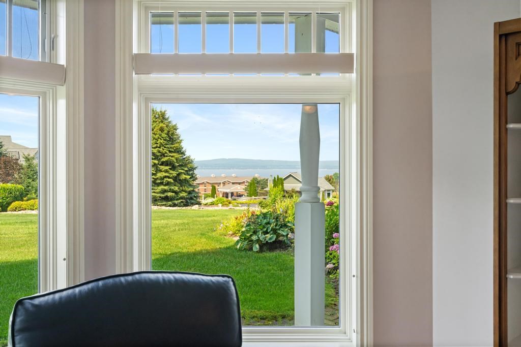 810 Maple Leaf Lane Unit: 10