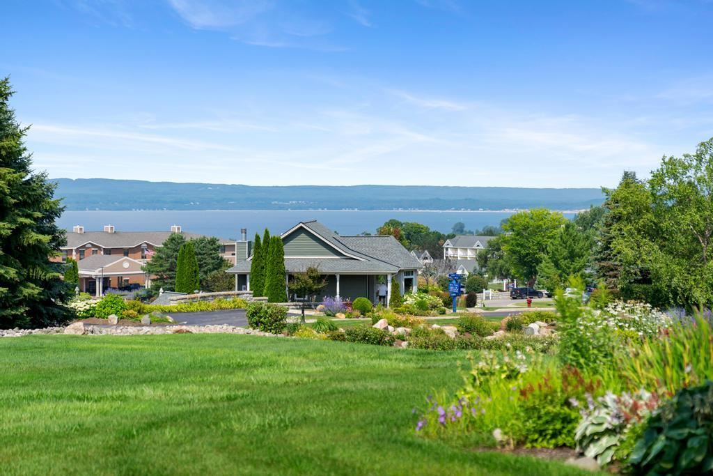 810 Maple Leaf Lane Unit: 10