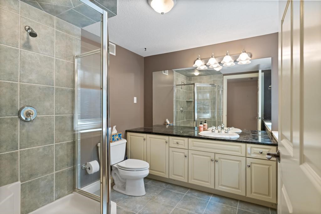 810 Maple Leaf Lane Unit: 10