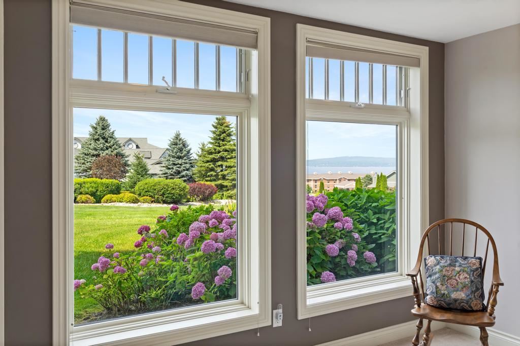 810 Maple Leaf Lane Unit: 10