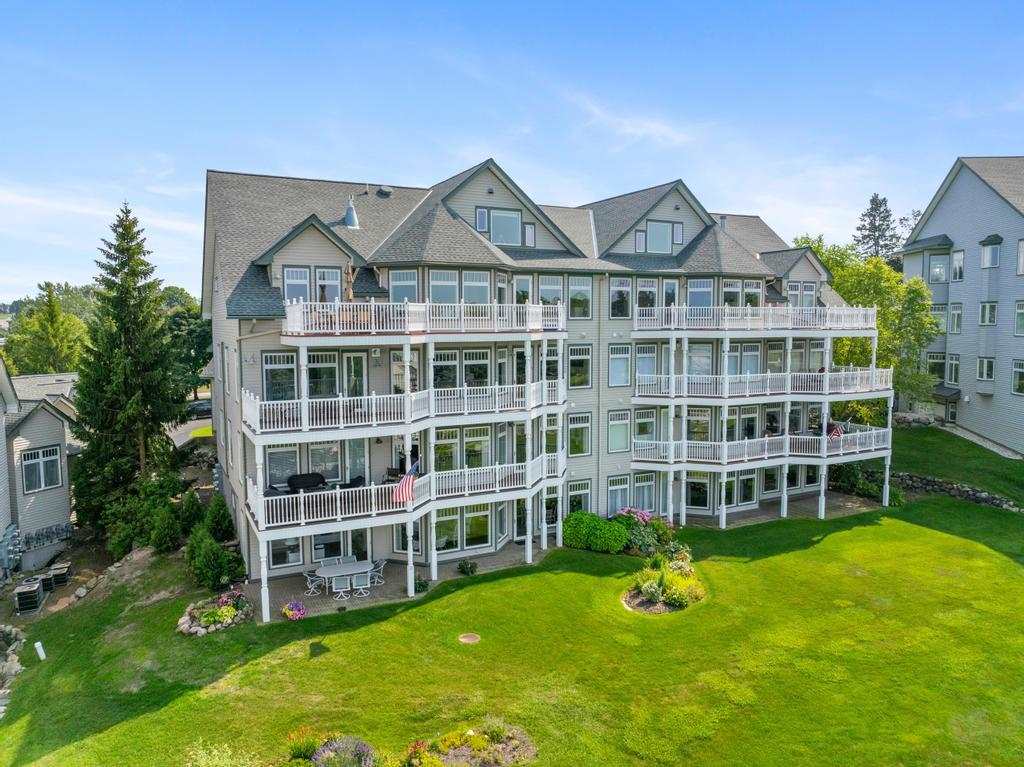 810 Maple Leaf Lane Unit: 10