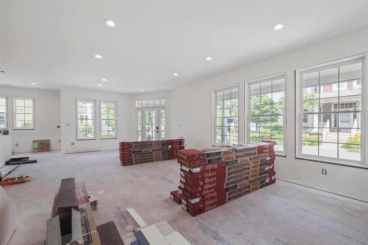 740 Sunset Way Unit: 25