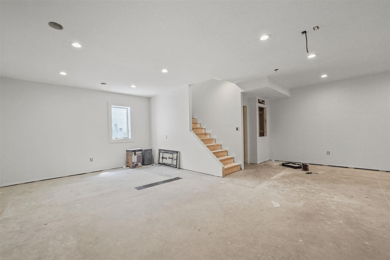 740 Sunset Way Unit: 25