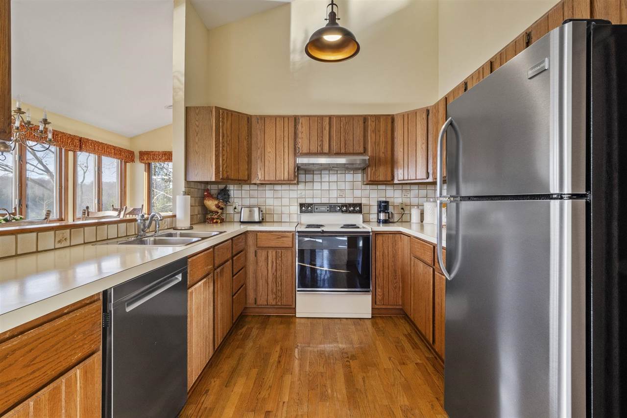 2144 Eagle Island Road