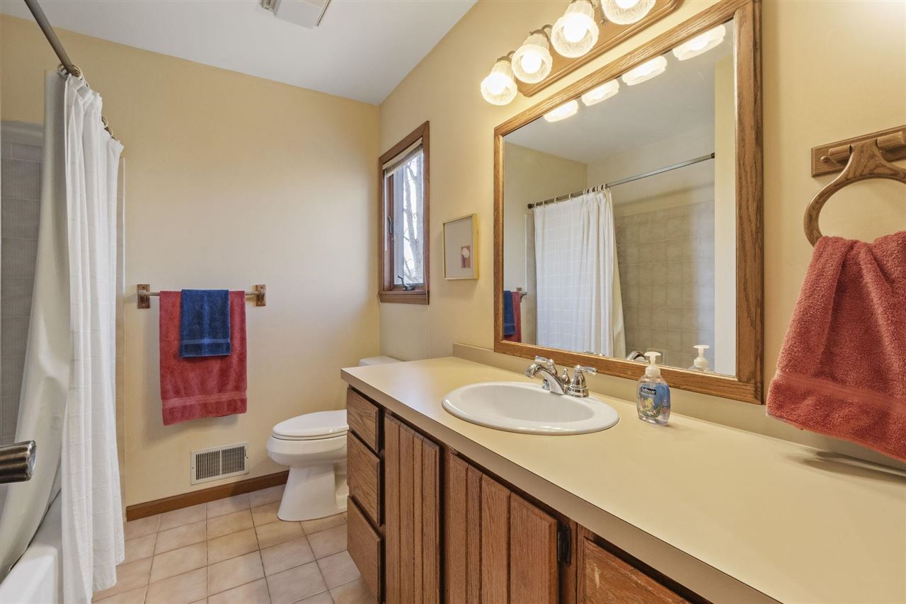 2144 Eagle Island Road